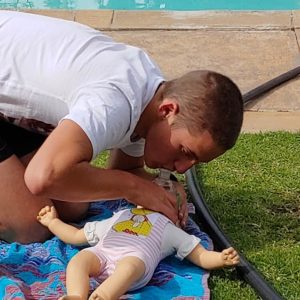 Senathla lifeguard doing CPR